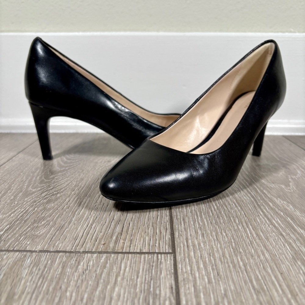 Cole Haan Classic Black Heels With Almond-Shaped Toe Size 6 1/2